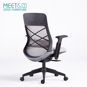 Chaise de bureau de direction moderne, confortable, ergonomique, pivotante, inclinable, avec repose-pieds - Product Image 6