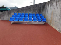 Tribune mobile pliable en aluminium avec roues pour salle de sport