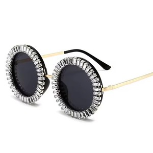 Nouvelles lunettes de soleil de luxe rondes en strass, lunettes de soleil en cristal pour femmes, vente en gros de lunettes de soleil - Product Image 2