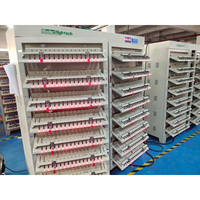 Kabinet Pengujian Kapasitas Pengisian dan Pengosongan Baterai 512 Kanal 5V 6A, Mesin Penyortir Sel Silinder Lithium Li-Ion