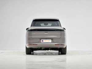 รถยนต์ SUV ระดับพรีเมียม IM LS9 รุ่นหกที่นั่ง ได้รับการรับรองมาตรฐาน C-NCAP 5 ดาว 92.2 เปอร์เซ็นต์ สำหรับการส่งออก 33 ประเทศทั่วโลก เหมาะสำหรับการใช้งานในกลุ่มบริษัทและครอบครัวระดับพรีเมียม - Product Image 6