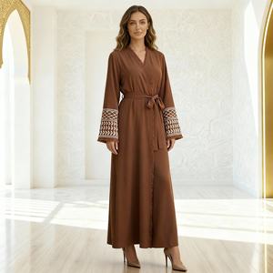 Robe Abaya Modeste en Polyester Uni de Haute Qualité pour Femmes Musulmanes, Mode Décontractée, Vêtement Quotidien, Fournisseur Chinois - Product Image 3