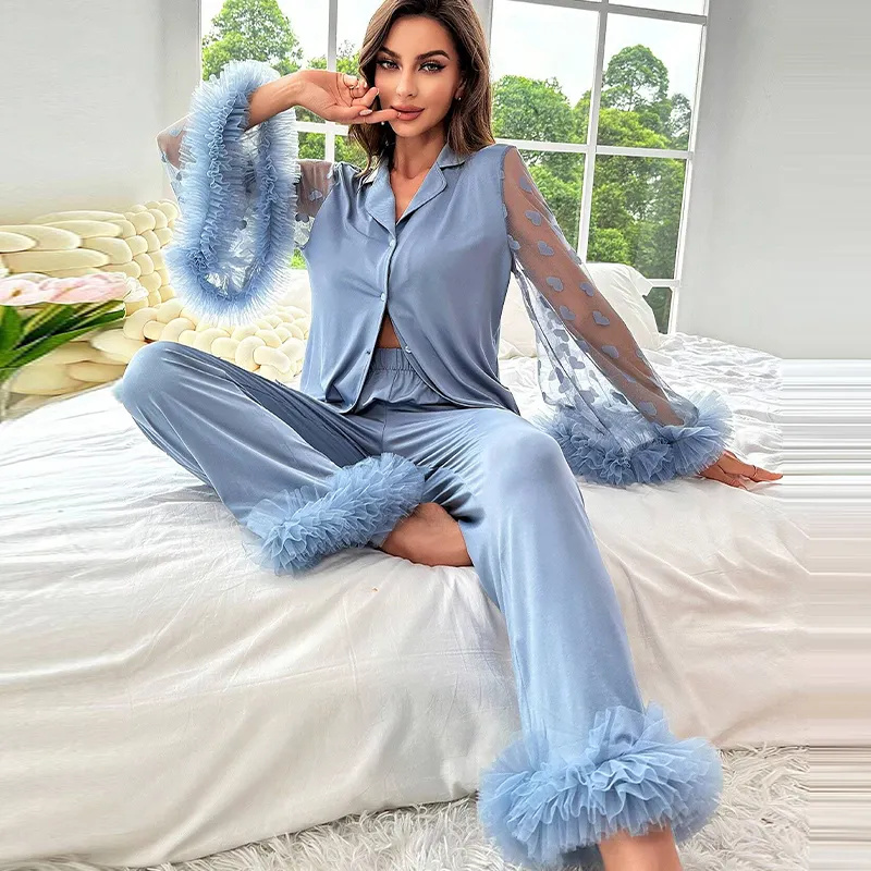 Tendência 2024 Pijama de seda de cetim para mulheres conjunto com penas de avestruz