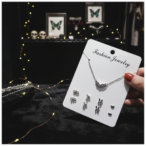 Vendita calda stile coreano gotico Huggie orecchini di tendenza luna farfalla cristallo argento Design all'ingrosso per le donne attente alla moda - Product Image 3