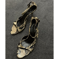 Sandales d'été 2026 NOUVEAU modèle violet Niche French à talons hauts et bride fine en cuir véritable, tendance mode extérieure pour femme