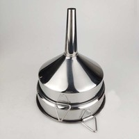 Metalen roestvrijstalen trechter Grote, middelgrote en kleine trechters Mini-trechters van voedselkwaliteit voor gebruik in de keuken Flessenvullen Kookfles