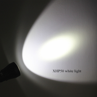 Vente en gros de lampes tactiques de haute qualité en alliage d'aluminium Xhp70 Xhp50 LED 2000 lumens, lumière blanche, étanches IPX8, F8, plongée sous-marine