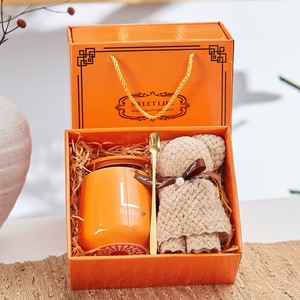 Juego de Tazas de Café de Cerámica con Toalla y Cuchara para Bodas, Cumpleaños, Graduaciones, Juegos de Regalo para Mujeres, Caja Elegante para Amigas y Novias - Product Image 1