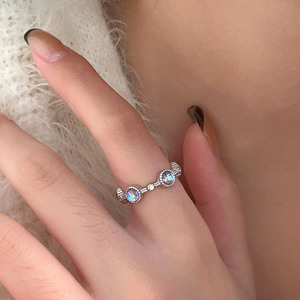 Anillo de Plata de Ley S925 Yinruitai con Piedra Lunar para Mujer, Diseño Geométrico Abierto para el Dedo Índice, Joyería para Uso Diario - Product Image 1