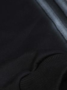 ชุดแทรคสูทผู้ชายสไตล์สตรีทแวร์ทรงหลวม พิมพ์ลายสกรีนแบบดิสเทรส คุณภาพสูง ผลิตตามแบบ OEM พร้อมแถบข้างประดับคริสตัล - Product Image 4