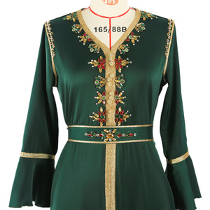 SIPO Eid-tela satinada Abaya básica islámica con cinturón para mujer, Abaya de diseño bordado con abalorios - Product Image 6