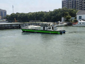Professioneel Cyanobacterieverwijderingsschip Met Omgekeerde Osmosis-1000L/Uur Rivier-En Algenreinigingsboot - Product Image 2