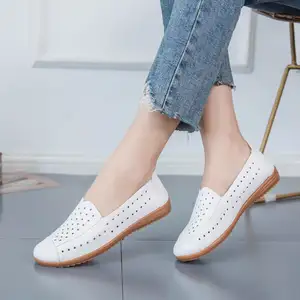 Pabrik Langsung Klasik Wanita Kebugaran Kasual Putih PU Atas Lembut Sole Sepatu Slip On