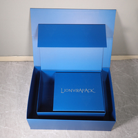 Lionwrapack Emballage pliable en carton recyclé avec logo personnalisé Grands boîtes-cadeaux en papier bleu avec fermeture magnétique