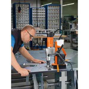 FEIN - 72732761000 KBM 50 auto QW - 1200W Unidad de perforación de núcleo de metal de hasta 50mm-en caja-EAN 4014586897646 WIRED POWER TOOLS - Product Image 3