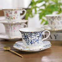 Tasse à thé en porcelaine royale britannique de luxe européen cadeau vintage fleur jantes dorées 200ml tasse à café en céramique soucoupes ensemble avec assiette