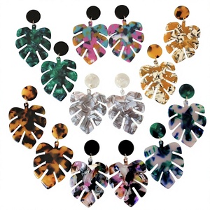 Pendientes de Aro de Resina con Forma de Loro Colorido Clásico, Diseño Elegante, Chapados en Oro, Joyería de Moda con Forma de Animal, Los Mejores Regalos para Mujer - Product Image 5