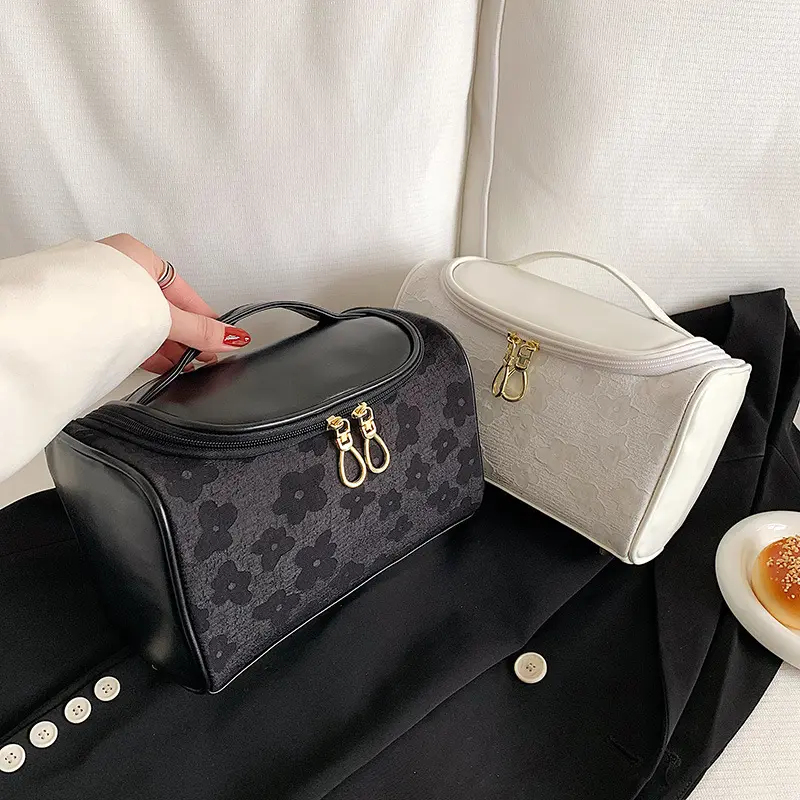 Tas perlengkapan mandi renda kualitas tinggi tas Makeup kosmetik kulit PU tahan air Organizer Make Up untuk Kit aksesori perjalanan