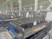 Machine de fabrication de sachets à scellage trois côtés à moteur servo pour bouteilles, machine à fabriquer des sachets en aluminium pour les industries de la vente au détail et de l'agriculture