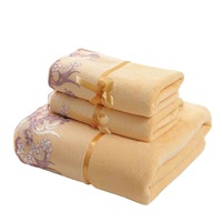 Ensemble de serviettes de bain en microfibre douces, absorbantes, brodées, avec dentelle unie et logo personnalisé - Produit publicitaire en gros