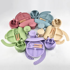 Ensemble repas bébé 8 pièces personnalisé, écologique, passe au lave-vaisselle, non toxique, en silicone, avec assiette, bol, bavoir et motifs de dessins animés pour enfants - Product Image 4