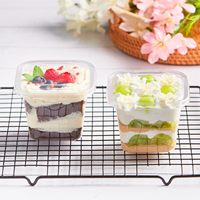 Gobelets à dessert carrés en plastique transparent BST de 12 oz avec couvercles et cuillères-fourchettes, gobelets jetables pour parfaits, contenants anti-fuite pour crème glacée, salades et fêtes