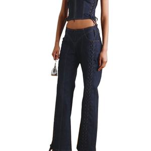 กางเกงยีนส์ทรงบานสีน้ำเงินวินเทจแบบผูกเชือกสูงพิเศษแฟชั่นลำลองพร้อมโลโก้สั่งทำราคาส่ง - Product Image 2