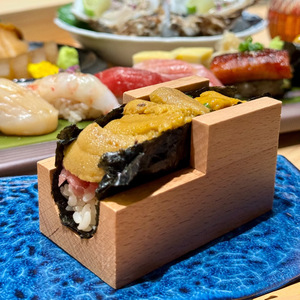 Soporte de Madera Sólida en Forma de U, Estilo Japonés, para <span class=keywords><strong>Sushi</strong></span>, Tacos y Rollos, Ideal para Exhibición en Restaurantes y Buffets (Venta al Por Mayor) - Product Image 1