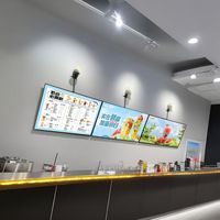 Écran d'affichage numérique intérieur 32/43/50 pouces avec WiFi, résolution 4K, garantie 1 an pour les magasins de détail et les centres commerciaux