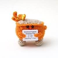 Jouet en peluche au crochet avec une poche 9cm peluches moelleuses Crochet soutien émotionnel benne à ordures feu jouets en peluche faits à la main