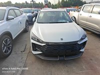 Nouvelle berline de luxe à essence 5 places, modèle 1.5T Dongfeng Yixuan, automatique avec caméra de recul, berline 5 places