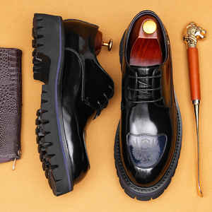 Chaussures Derby en cuir poli pour homme - Style britannique, cuir véritable, détails sculptés exquis, finition haut de gamme, décontracté chic - Product Image 1