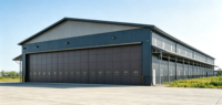 Hangar d'avion en acier PEB galvanisé à chaud, entièrement personnalisé, résistant aux contraintes de vent