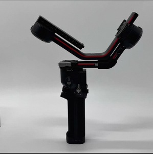 Stabilisateur de caméra DJI Ronin RS3 Pro 95% neuf, original, avec contrôle Bluetooth, stabilisateur portable professionnel pour tournage vidéo. - Product Image 4