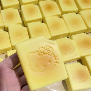 Juguete de pan de rebote lento de TPE para niños de 5 a 7 años, juguetes de comida de cocina unisex - Product Image 1