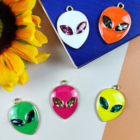 Perles de charme Alien en émail pour bracelet porte-clés original DIY CZ couleur or bijoux pour femmes fabrication de bijoux cadeau