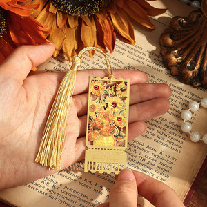 Streamer ấn tượng sơn dầu phong cách hoa Bookmark sáng tạo tua rỗng kim loại Bookmark sinh viên đọc thư mục - Product Image 3