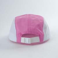 Casquette à 5 panneaux Matériau en nylon Couleur rose Extérieur Sport Casquette de camp Chapeau de course Imperméable à l'eau Personnalisé Séchage rapide Camp Camper Chapeau à cinq panneaux