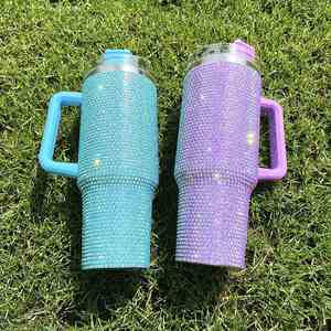 Gobelet isotherme super scintillant de 40 oz avec strass en cristal de diamant, poignée et paille - Product Image 5