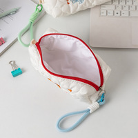 Sac organisateur de maquillage à motif de chien de dessin animé personnalisé pochette cosmétique de maquillage douce sac cosmétique de voyage à cœur matelassé