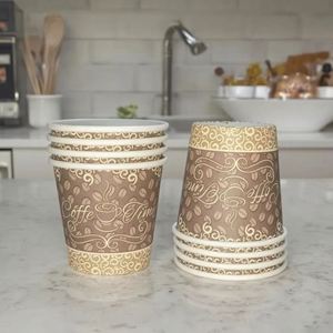 Gobelet à café jetable à double paroi biodégradable avec estampage à chaud en feuille d'or, papier synthétique personnalisable - Product Image 4