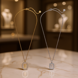 Collar con Colgante de Diamante en Forma de Letra E Angelina, Tono Dorado y Plateado, Estilo Minimalista para Uso Diario, Cadena de 10x15 cm - Product Image 2