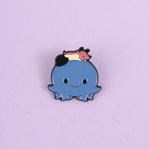 Broches fantaisie en émail motif monstre bleu, épingles de dessin animé mignonnes, accessoires en métal en forme de souris et de pieuvre, badges de vente en gros - Product Image 2