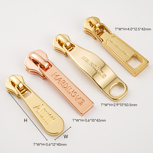 Accesorios de ropa, tirador de cremallera grabado personalizado 3 #, tirador de cremallera con logotipo en relieve, tirador de cremallera de Metal dorado 5 # para bolsos, monederos - Product Image 5