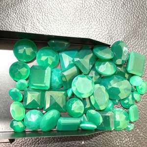 Pierre précieuse naturelle en vrac, Onyx vert naturel taille émeraude, tailles variées, pour la fabrication de bijoux - Product Image 4