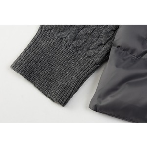 Veste d'hiver hybride noire Moncler à col montant avec manches en tricot torsadé et doubles rayures blanches - Product Image 4