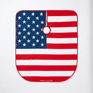 Cape de barbier avec motif drapeau américain pour coupes de cheveux - Capes de barbier professionnelles avec drapeau américain pour la coupe de cheveux - Product Image 1