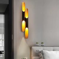 Applique murale LED verticale moderne longue en aluminium noir et or, lampe murale de luxe pour intérieur, villa, chambre