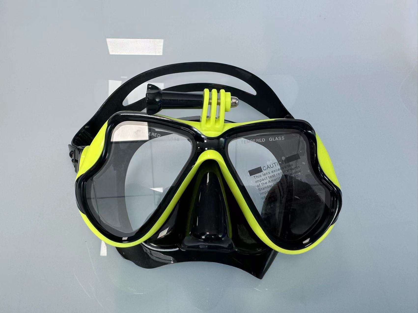 สีดำและสีเหลือง