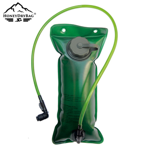 <span class=keywords><strong>Poche</strong></span> <span class=keywords><strong>à</strong></span> <span class=keywords><strong>eau</strong></span> tactique en TPU de qualité alimentaire sans BPA avec tube <span class=keywords><strong>à</strong></span> déconnexion rapide et valve anti-fuite pour les expéditions de trekking en milieu sauvage - Product Image 4